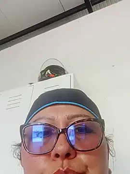 Snapshot of Darly_Gomez chatting on 02.18.25 Darly Gomez online show from 02.18.25