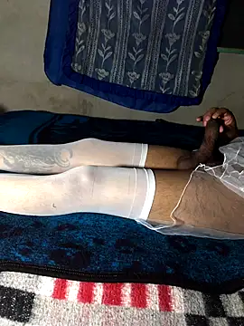 manuamador online show from 10.17.25