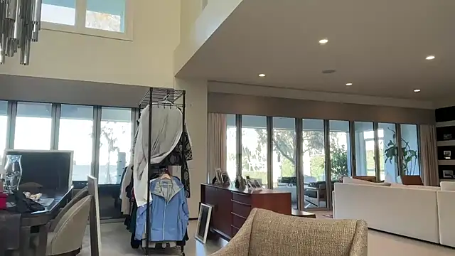 69woodinson online show from 02.01.26