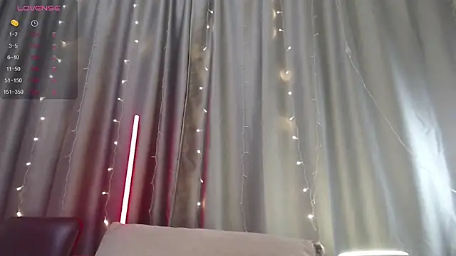 Snapshot of Milforja chatting on 01.16.25 Milforja online show from 01.16.25