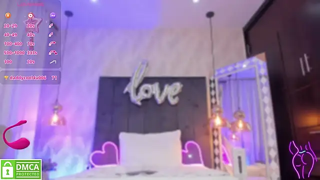 Snapshot of SHARONN____ chatting on 03.11.25 SHARONN online show from 03.11.25