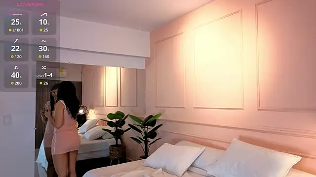 SHARONN     online show from 10.15.25