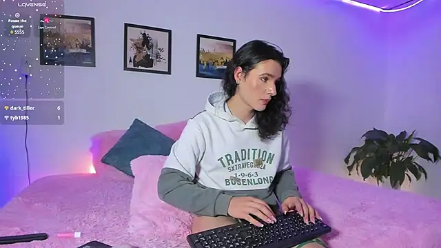 elafranco  online show from 12.03.25