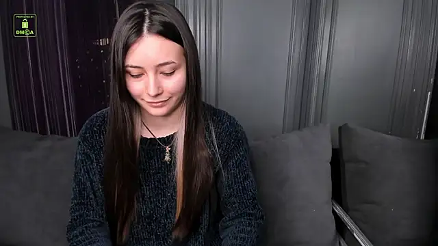 Ishtar Divine online show from 03.06.25