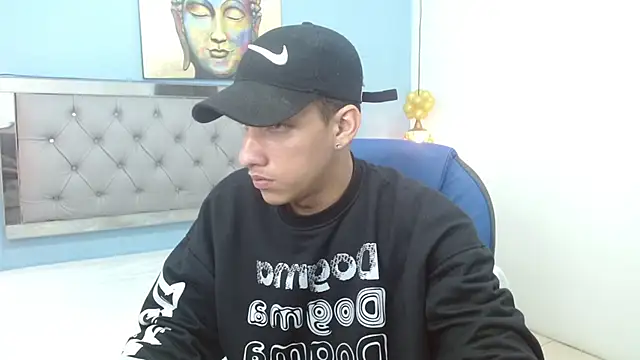 Snapshot of Jheidertwink chatting on 12.15.24 Jheidertwink online show from 12.15.24