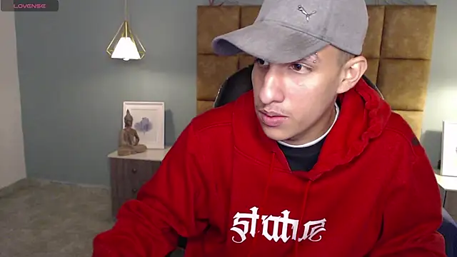 Snapshot of Jheidertwink chatting on 12.24.24 Jheidertwink online show from 12.24.24