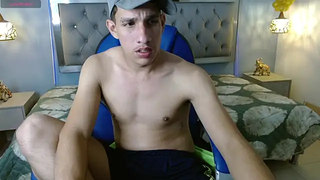 Snapshot of Jheidertwink chatting on 12.29.24 Jheidertwink online show from 12.29.24