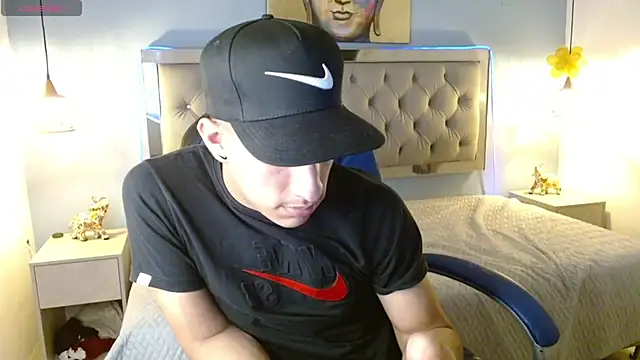 Snapshot of Jheidertwink chatting on 01.24.25 Jheidertwink online show from 01.24.25