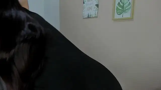 Snapshot of Eily__ chatting on 05.19.26 Eily online show from 05.19.26