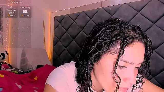 Nellyhills online show from 09.17.25