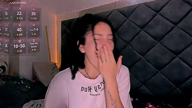 Nellyhills online show from 10.28.25