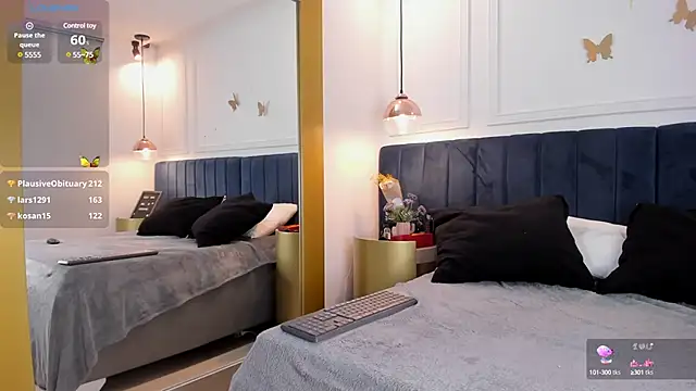 CarlaRossi  online show from 03.09.25