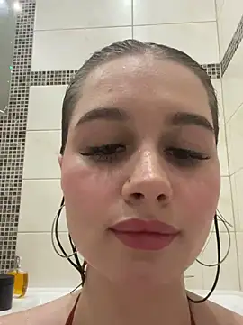 EllieHayes online show from 12.22.24