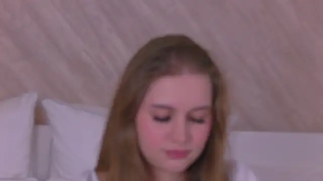 EllieHayes online show from 01.10.25