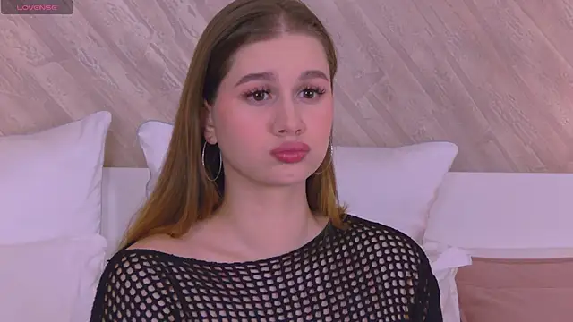 EllieHayes online show from 02.23.25