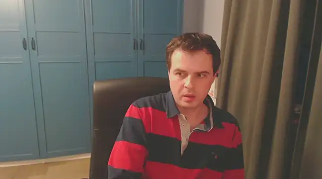 Snapshot of CuteMan33 chatting on 01.11.25 CuteMan33 online show from 01.11.25