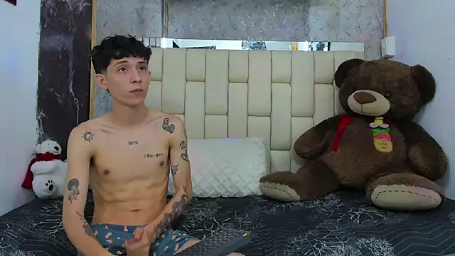 Bi Latin Boys1 online show from 12.21.24