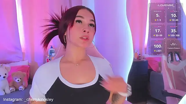 Snapshot of _cherrykingsley1 chatting on 02.03.25 cherrykingsley1 online show from 02.03.25