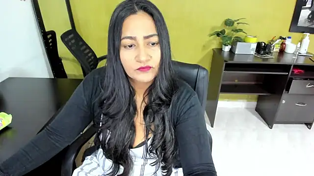 Adele Sweett online show from 01.20.25