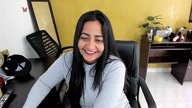 Adele Sweett online show from 01.23.25