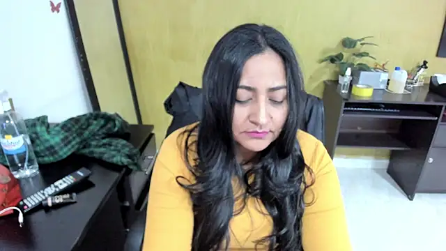 Adele Sweett online show from 01.29.25