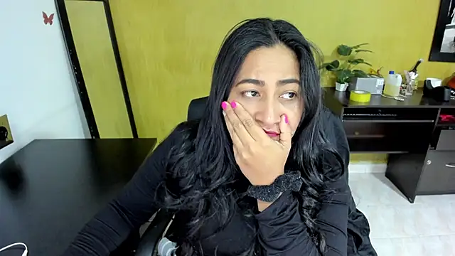 Adele Sweett online show from 01.30.25