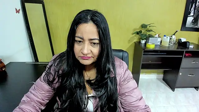 Adele Sweett online show from 01.31.25