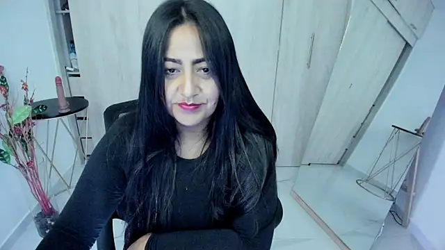 Snapshot of Adele_Sweett chatting on 07.04.26 Adele Sweett online show from 07.04.26
