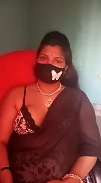 Snapshot of Hot-Angel_ chatting on 12.16.24 Hot-Angel online show from 12.16.24