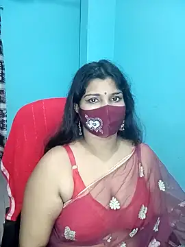 Snapshot of Hot-Angel_ chatting on 12.18.24 Hot-Angel online show from 12.18.24