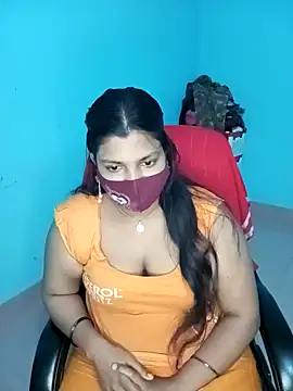 Snapshot of Hot-Angel_ chatting on 12.28.24 Hot-Angel online show from 12.28.24