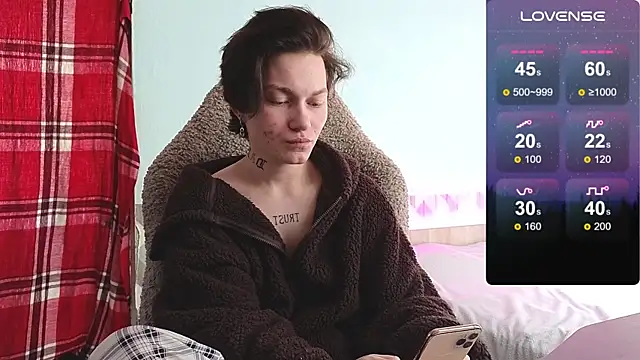 Snapshot of esajukyy chatting on 10.01.25 esajukyy online show from 10.01.25