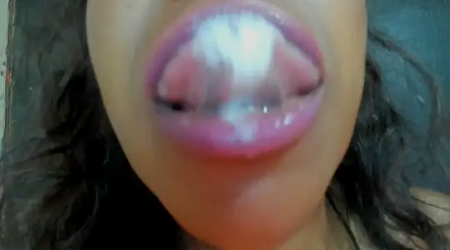 KamariaFyre online show from 01.19.25