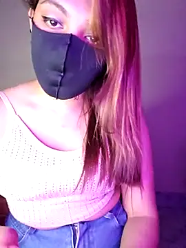 Snapshot of Olivia3 chatting on 03.02.25 Olivia3 online show from 03.02.25