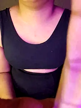 Olivia3 online show from 10.21.25