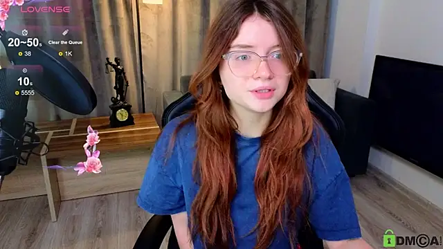 Snapshot of Sonya_Glen chatting on 02.22.25 Sonya Glen online show from 02.22.25
