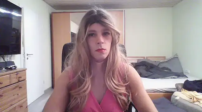Snapshot of Kinky-Kristina chatting on 12.12.24 Kinky-Kristina online show from 12.12.24