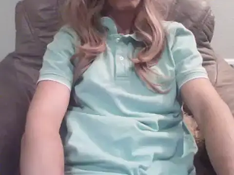 Snapshot of Kinky-Kristina chatting on 01.18.25 Kinky-Kristina online show from 01.18.25