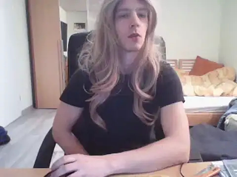 Snapshot of Kinky-Kristina chatting on 02.16.25 Kinky-Kristina online show from 02.16.25