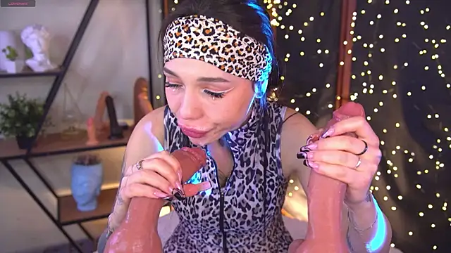 Snapshot of Bllowjoyy chatting on 01.17.25 Bllowjoyy online show from 01.17.25