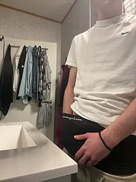 Snapshot of Jamie_2006 chatting on 12.09.24 Jamie 2006 online show from 12.09.24