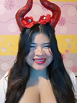 Snapshot of CANELA_9911 chatting on 10.07.25 CANELA 9911 online show from 10.07.25