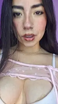 Snapshot of Melody_04 chatting on 03.09.25 Melody 04 online show from 03.09.25