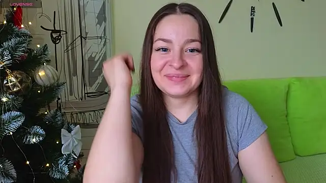 MissFreyaX online show from 12.24.24