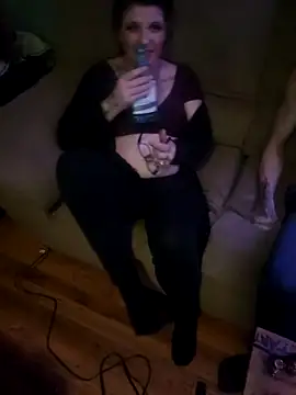 Snapshot of Neveah6 chatting on 01.24.25 Neveah6 online show from 01.24.25