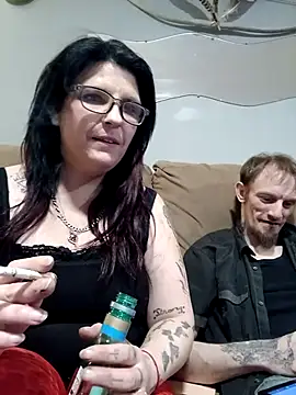 Snapshot of Neveah6 chatting on 03.04.25 Neveah6 online show from 03.04.25