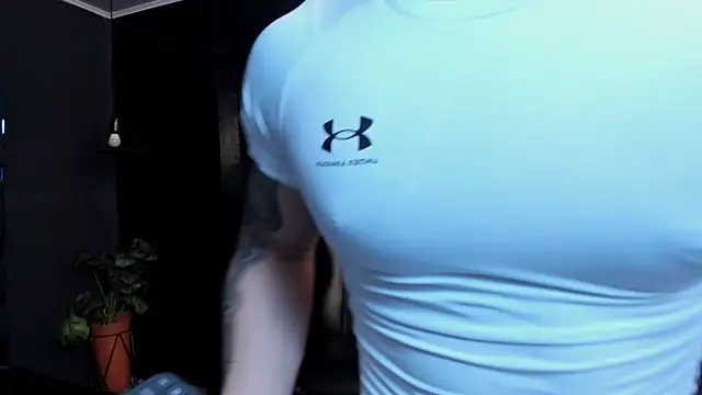 Flynn Riider online show from 11.04.25