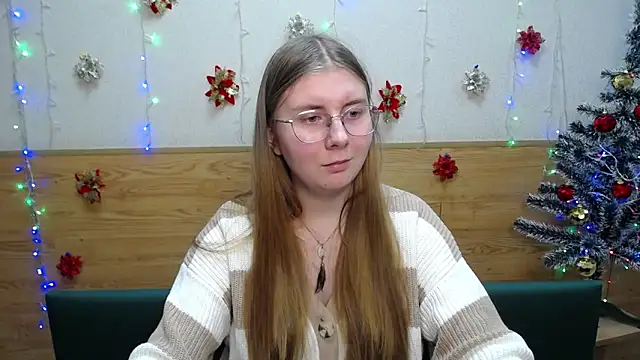 Snapshot of RysaKosaYlya chatting on 01.12.25 RysaKosaYlya online show from 01.12.25