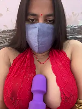 Snapshot of nehas chatting on 02.04.25 nehas online show from 02.04.25