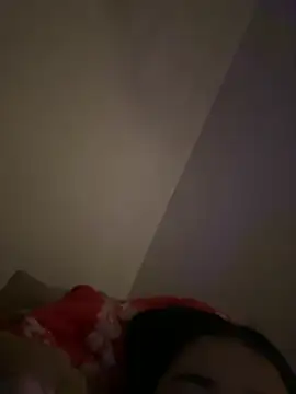 Snapshot of zoewillian chatting on 12.30.24 zoewillian online show from 12.30.24
